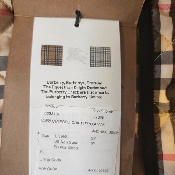 Toddler Burberry puffer jacket brand new size 2 - Picture 3 of 3